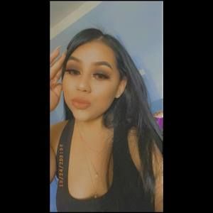 Meet your Posher, Yesenia